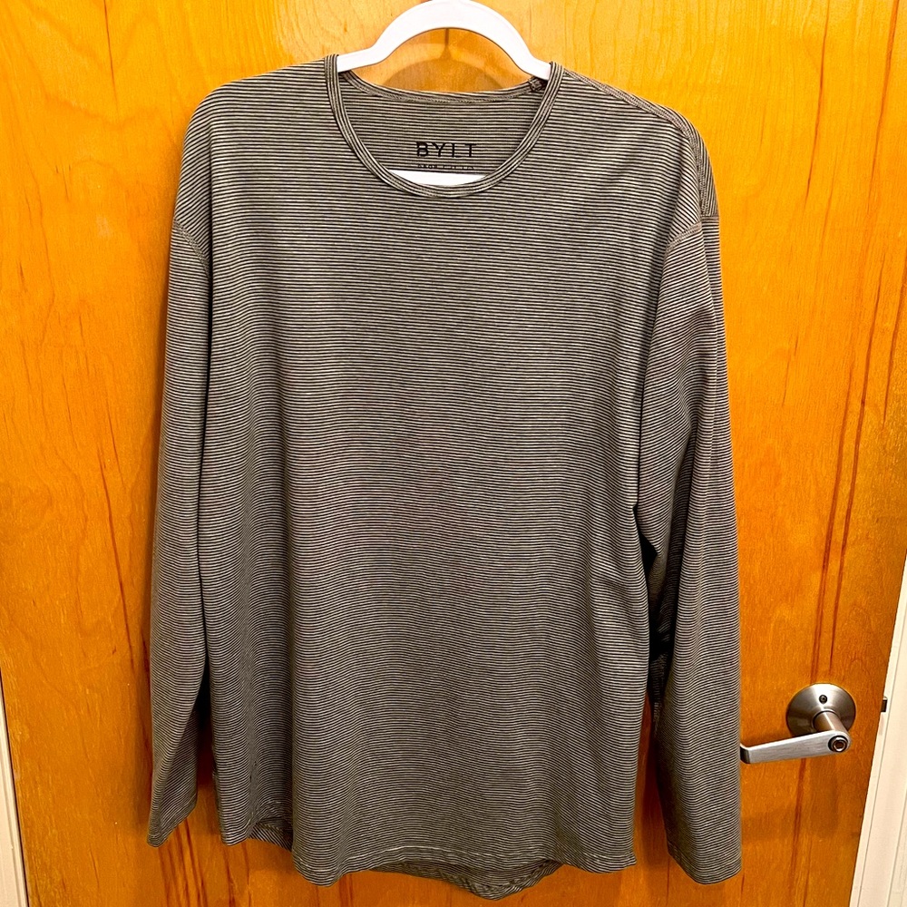 BYLT Blend Long sleeve shirt size XL. (green striped and gray based)